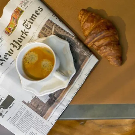 Arty Jaccuzi & Centre De Gamme مُلووز