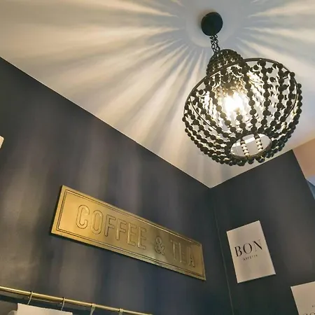 Arty Jaccuzi & Centre De Gamme