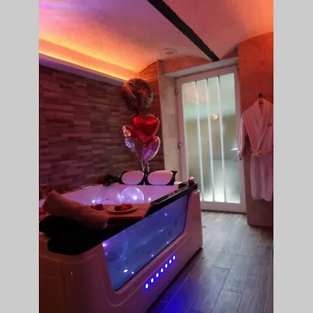 아파트 Arty Jaccuzi & Centre De Gamme