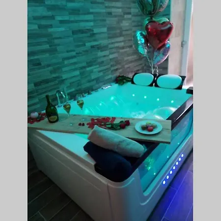 Arty Jaccuzi & Centre De Gamme 뮐루즈