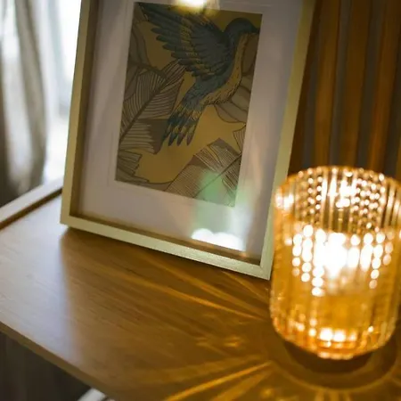 Arty Jaccuzi & Centre De Gamme * مُلووز